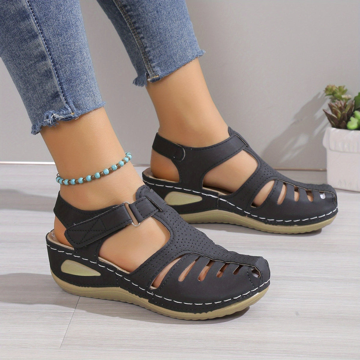 Leni – Komfort Sandalen mit sanfter Erhöhung - By Qivii