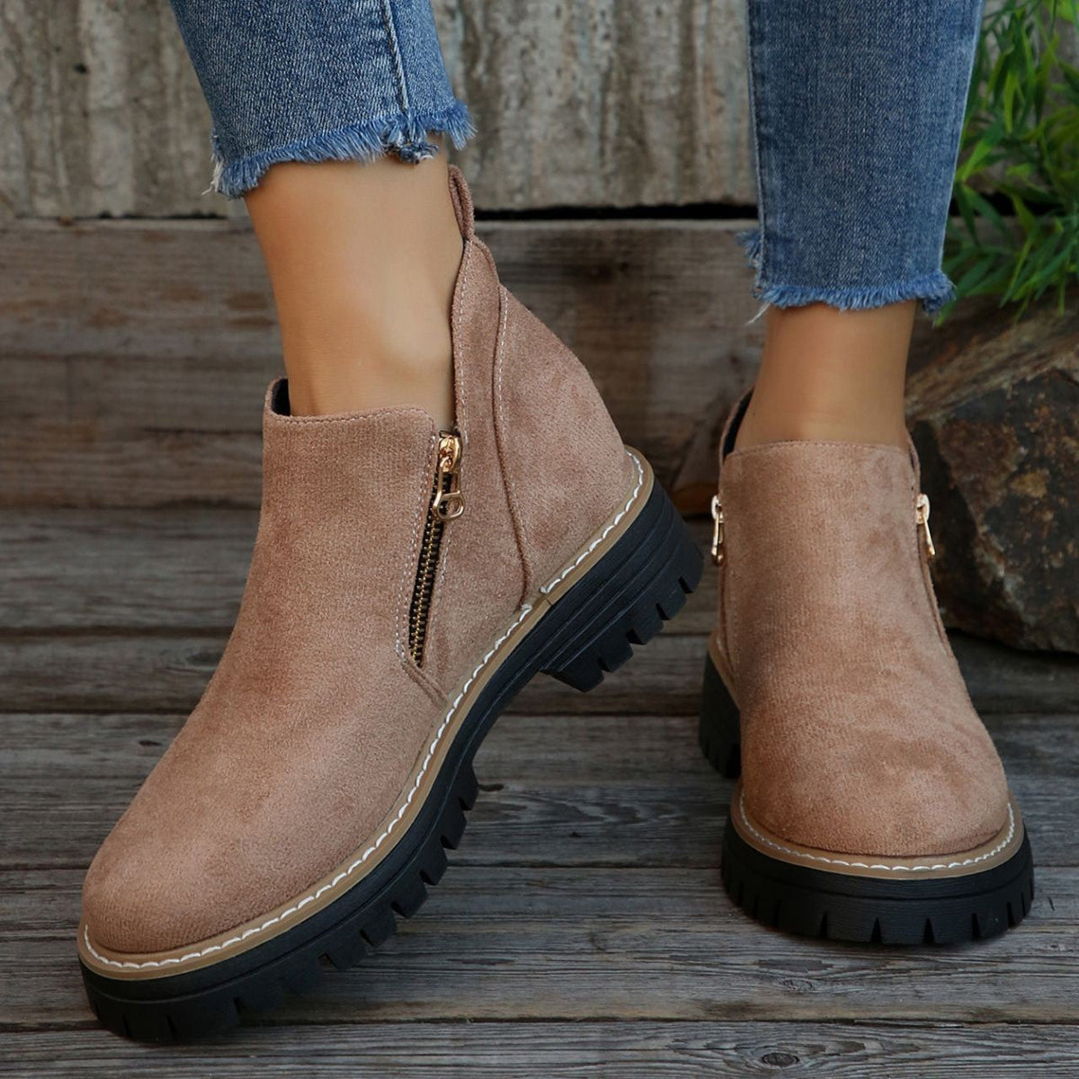 Women's Metro Chelsea Boots - Side-Zip Suede Ankle Boots with Chunky Heel (US 5-10.5)