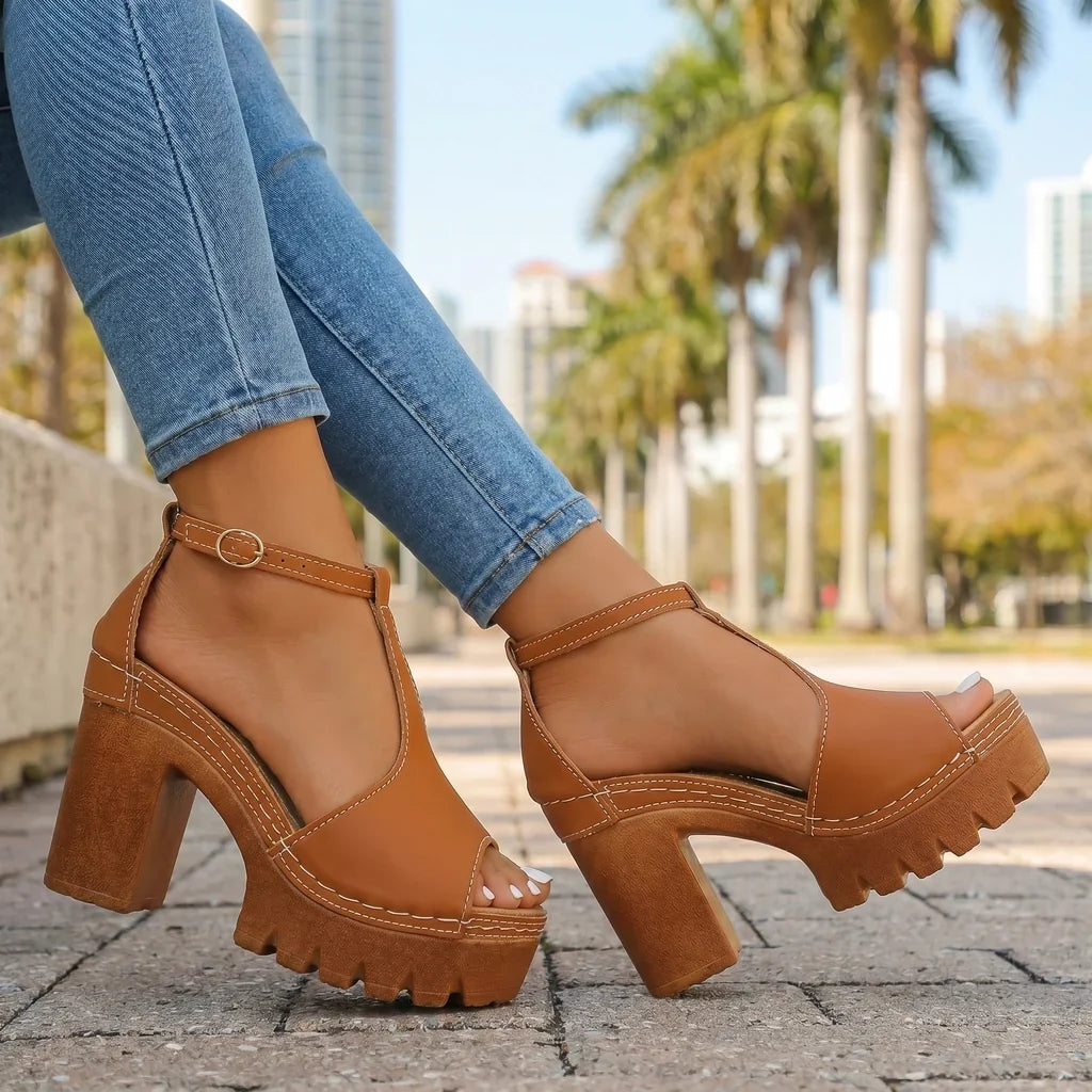 Scarlet Platform Sandals - By Qivii