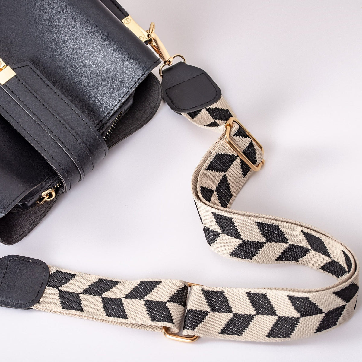 Selva | Crossbody Bag - By Qivii