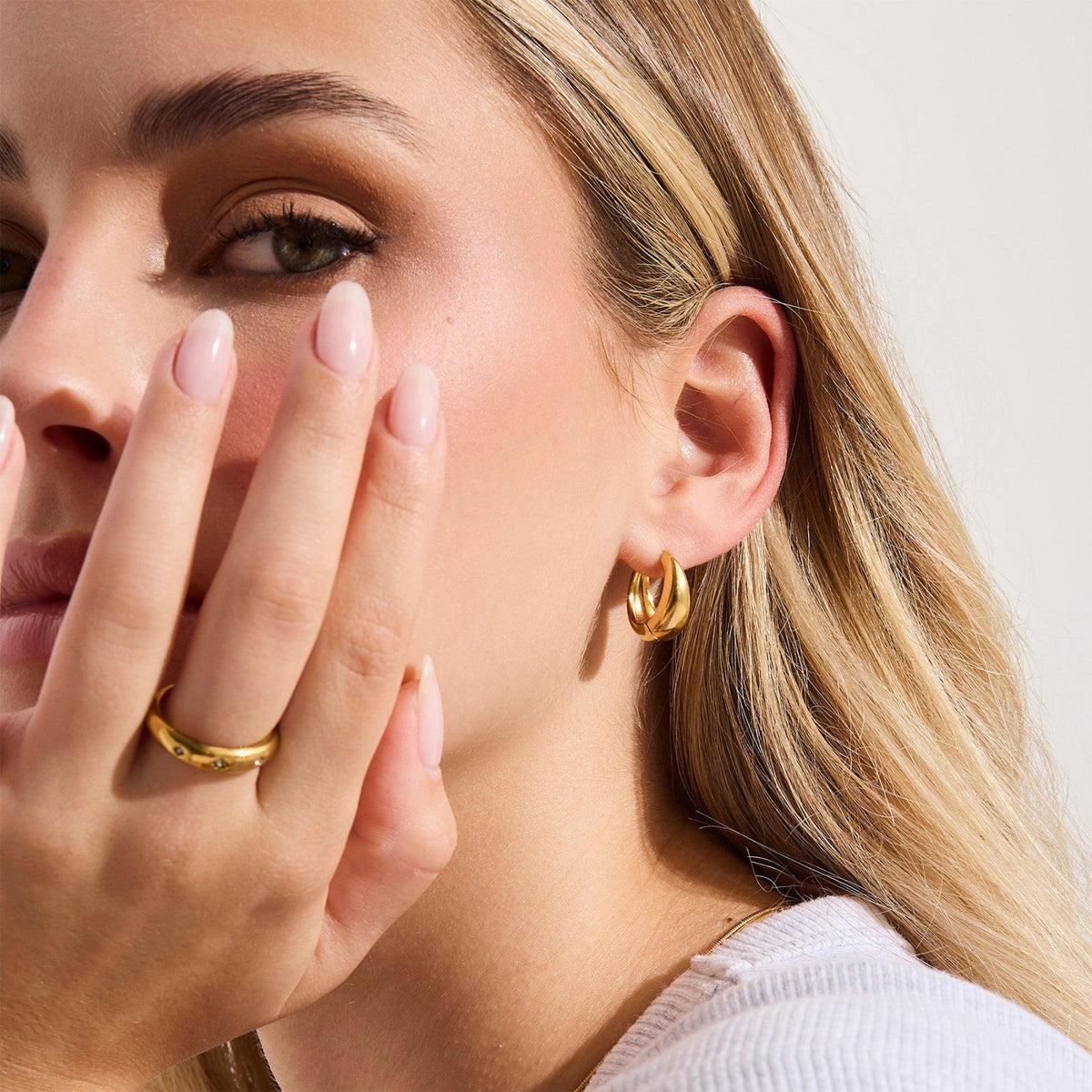 Pretty Princess Hoop Earrings | By Qivii