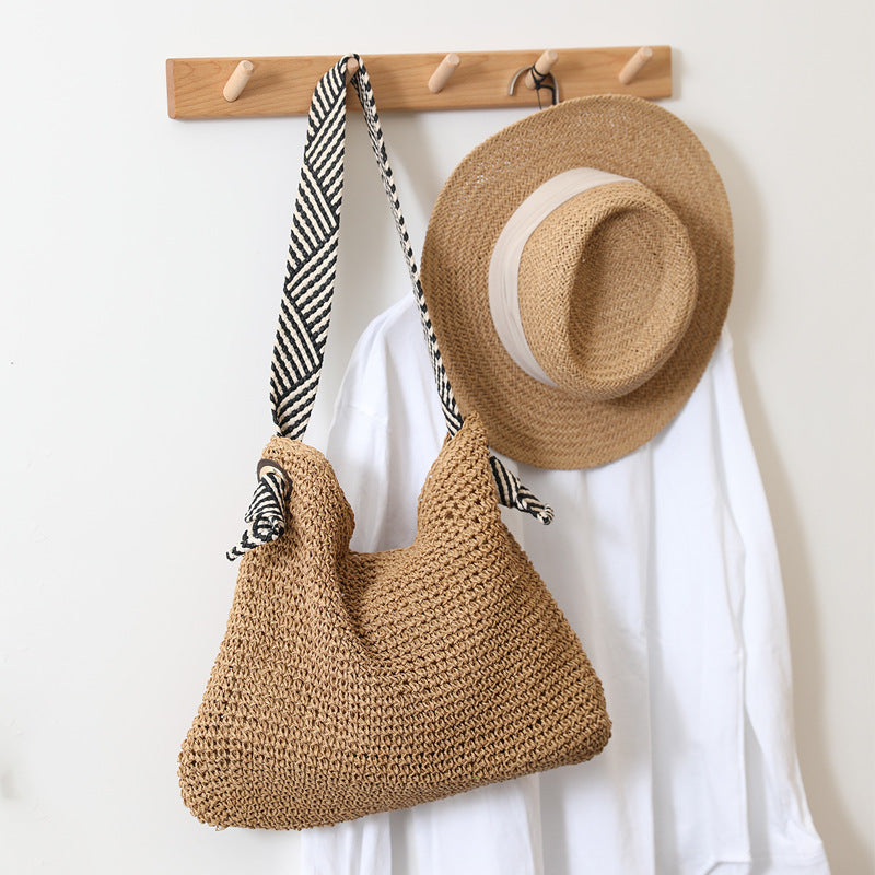 Namah | Shoulder Bag - By Qivii