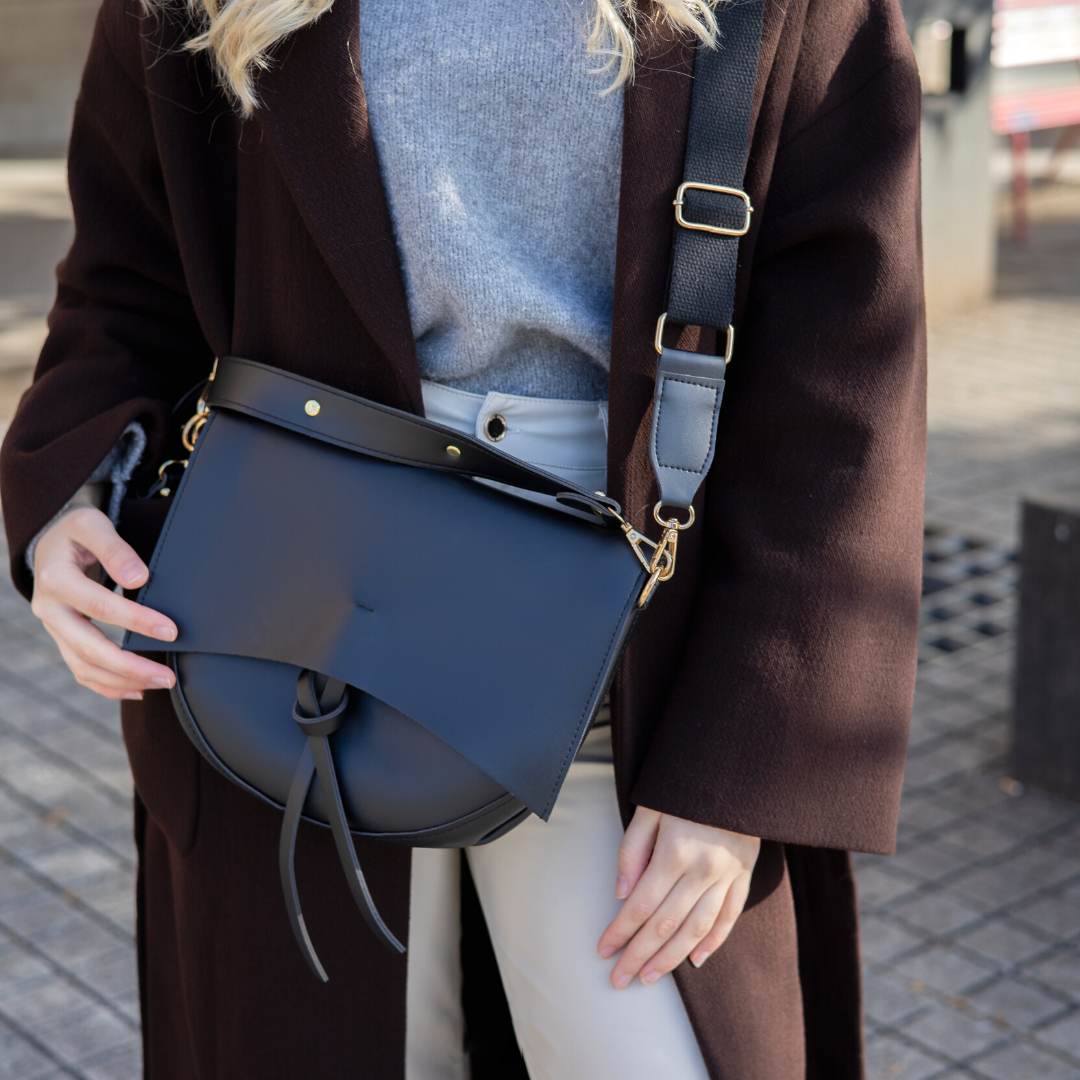 Lune | Crossbody Bag - By Qivii