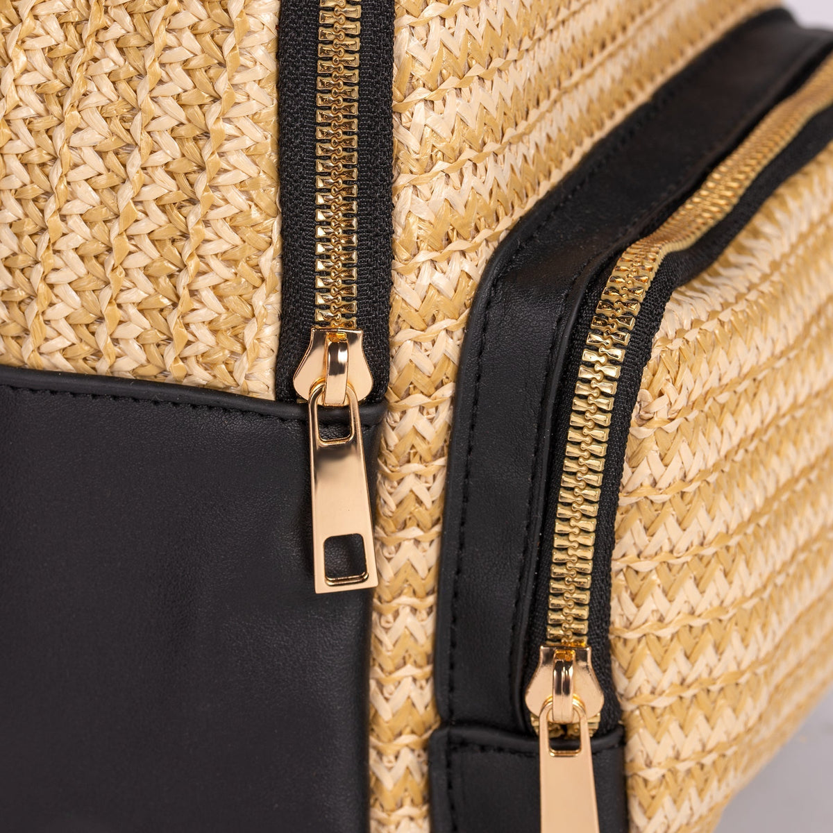 Lovel | Backpack - By Qivii