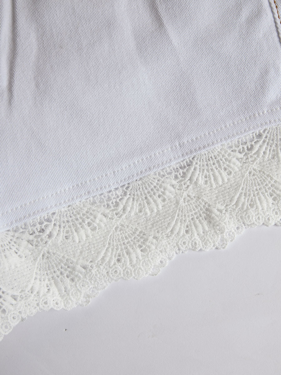 Western Retro White Denim Lace Trim Shorts - By Qivii