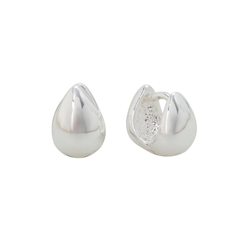 Brandy Earrings | By Qivii