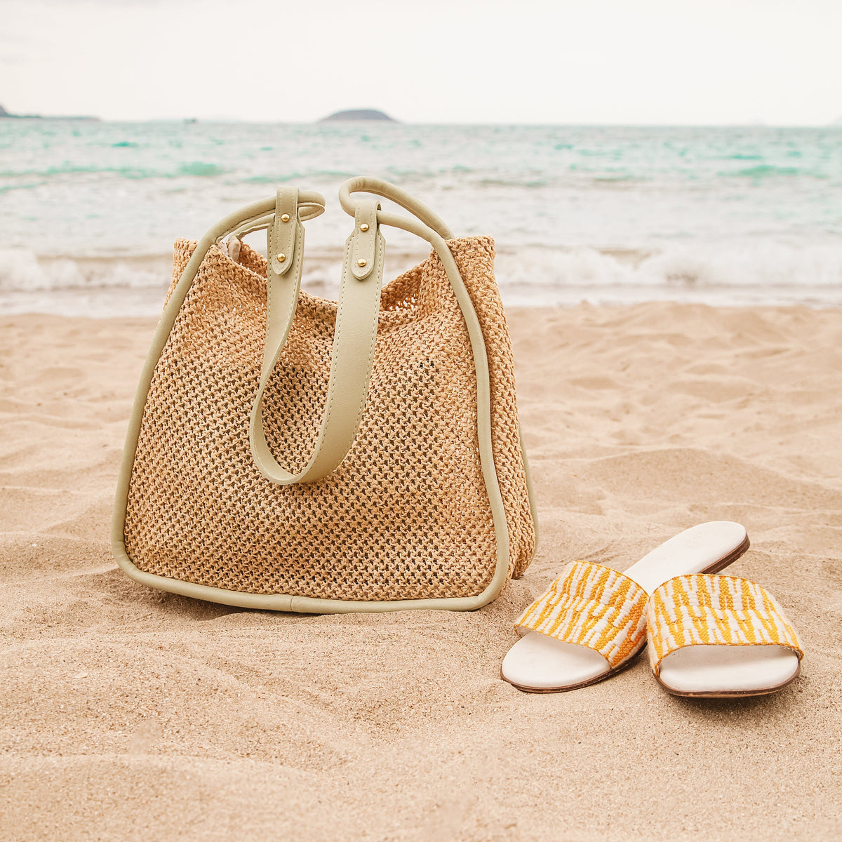 Banna | Tote Bag - By Qivii