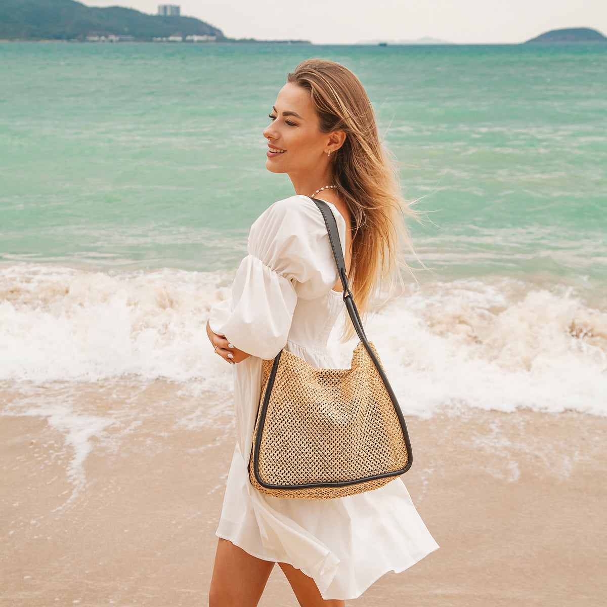 Banna | Tote Bag - By Qivii