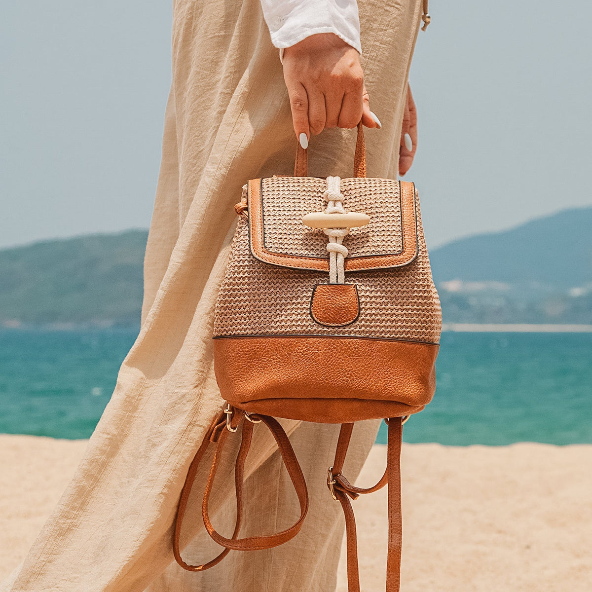 Liorra | Backpack - By Qivii