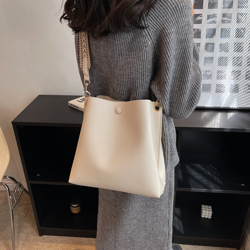 Montelise | Crossbody Bucket Bag - By Qivii