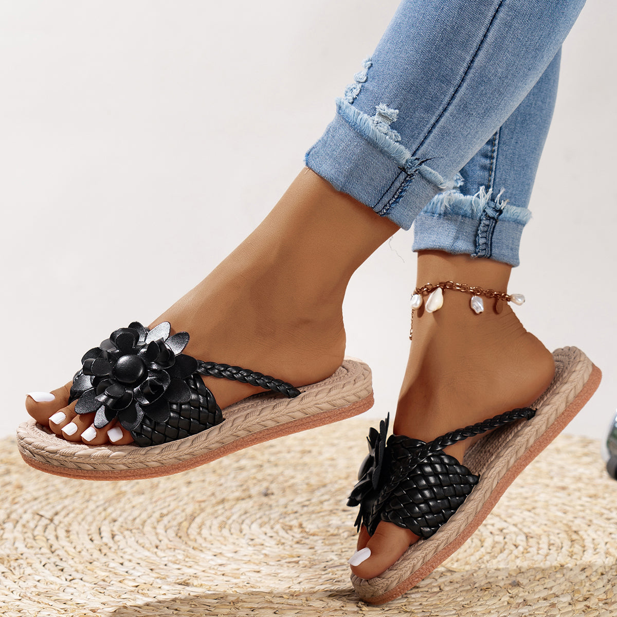 Solmira Sandals - By Qivii