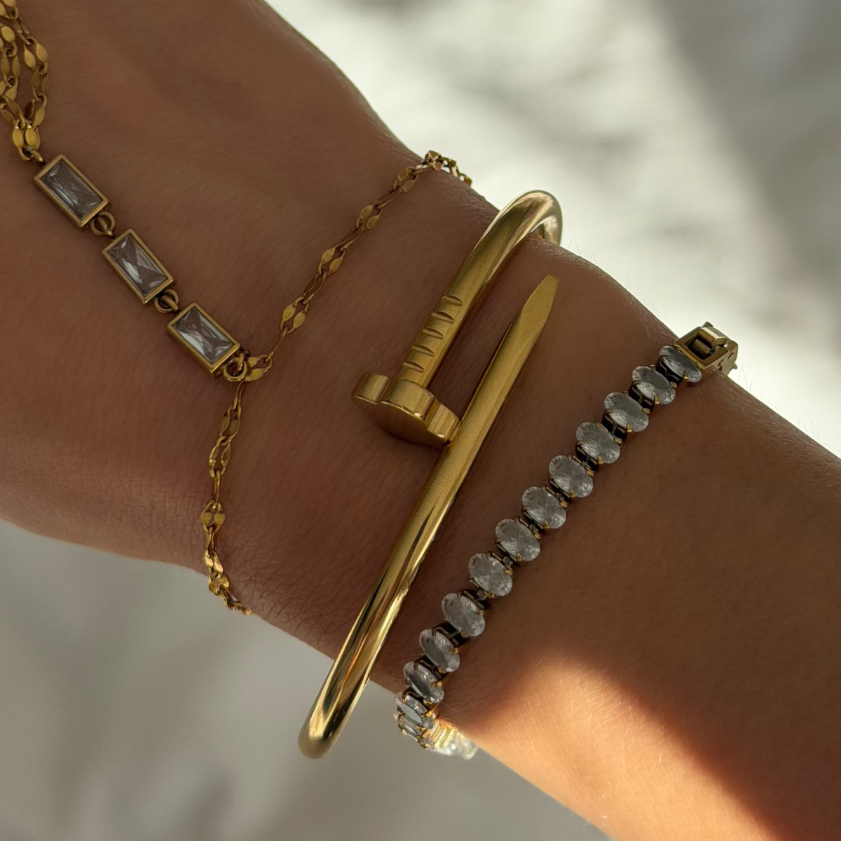 Hold Me Tight Bangle | By Qivii