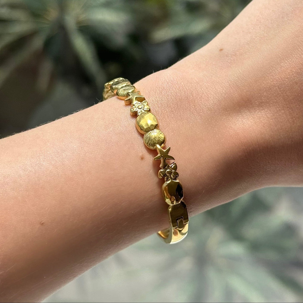 Coastal Dream Bangle | By Qivii