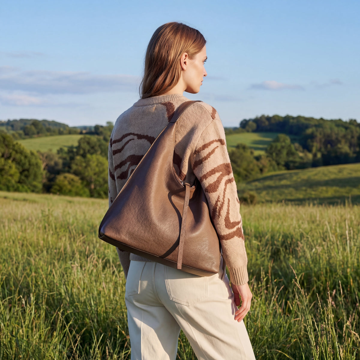 Kiva Hobo Bag in Pure Leather - By Qivii