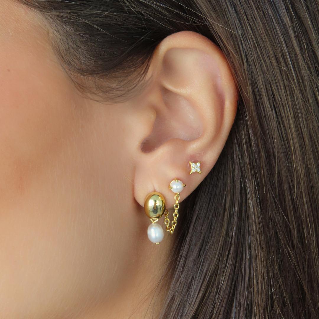 Girly Pearly Earrings | By Qivii
