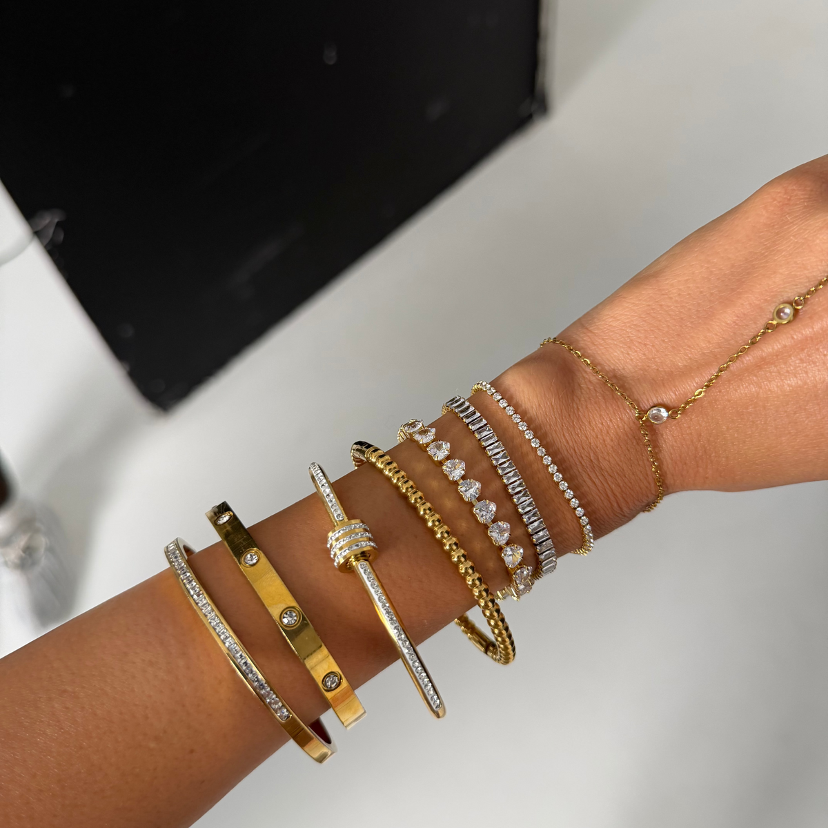 Classic Bangle | By Qivii