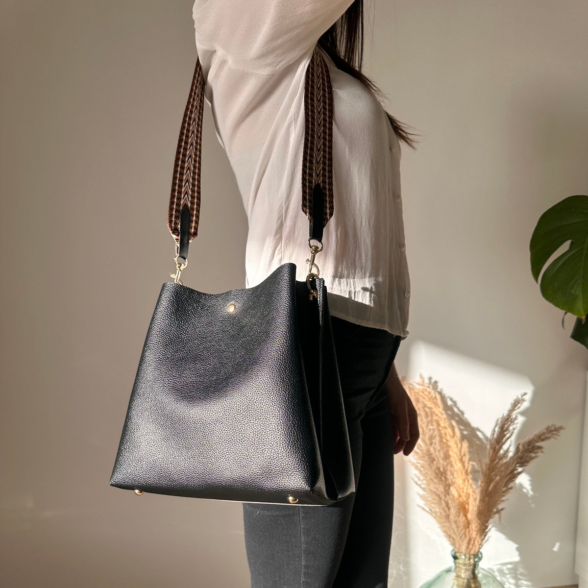 Montelise | Crossbody Bucket Bag - By Qivii
