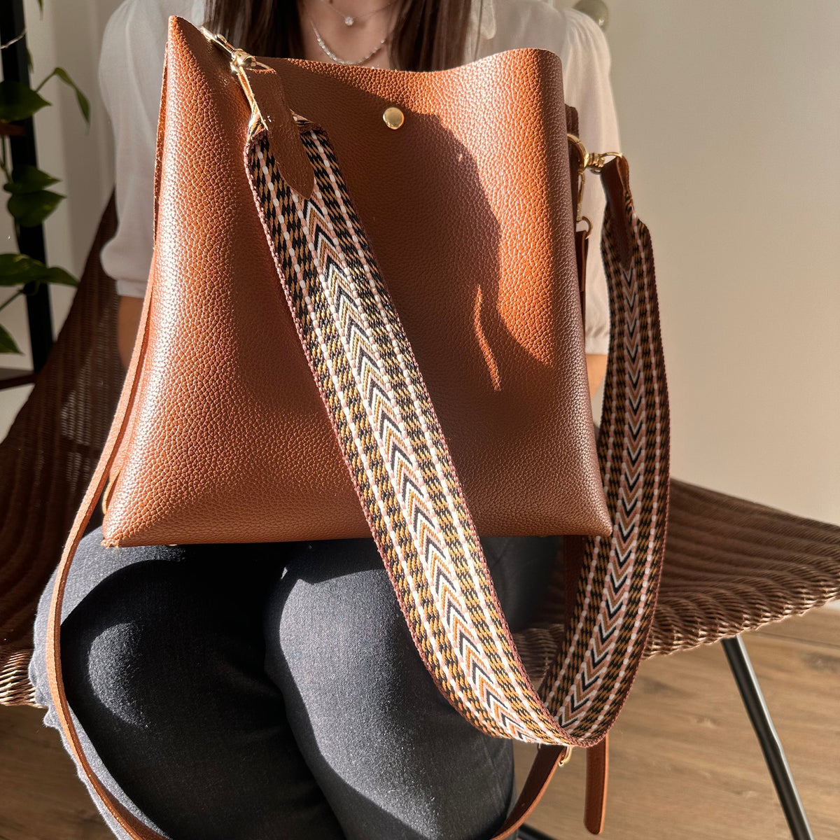 Montelise | Crossbody Bucket Bag - By Qivii
