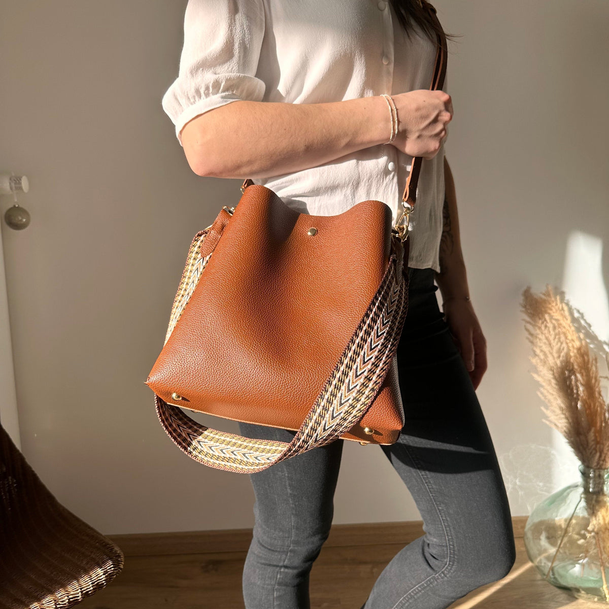 Montelise | Crossbody Bucket Bag - By Qivii