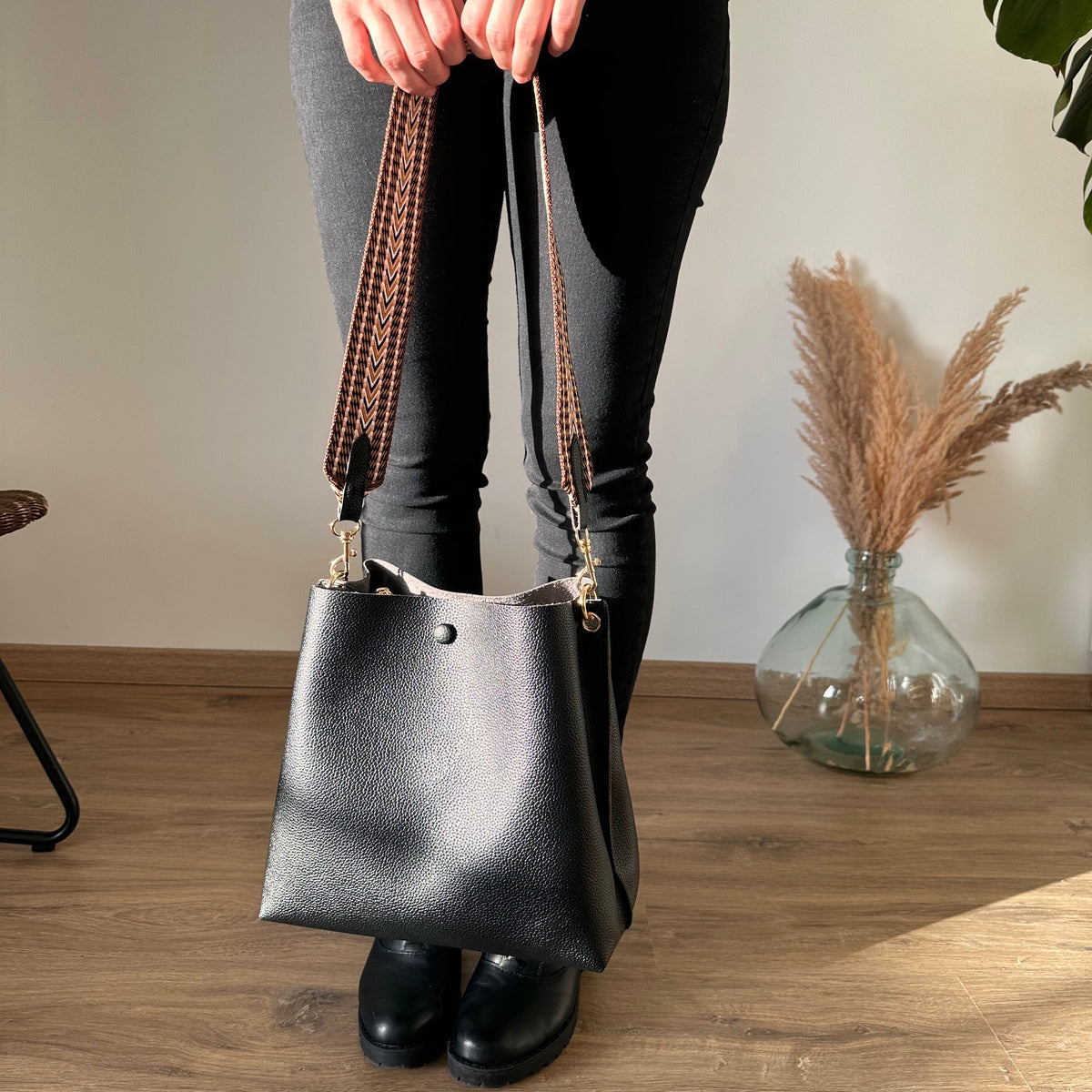 Montelise | Crossbody Bucket Bag - By Qivii