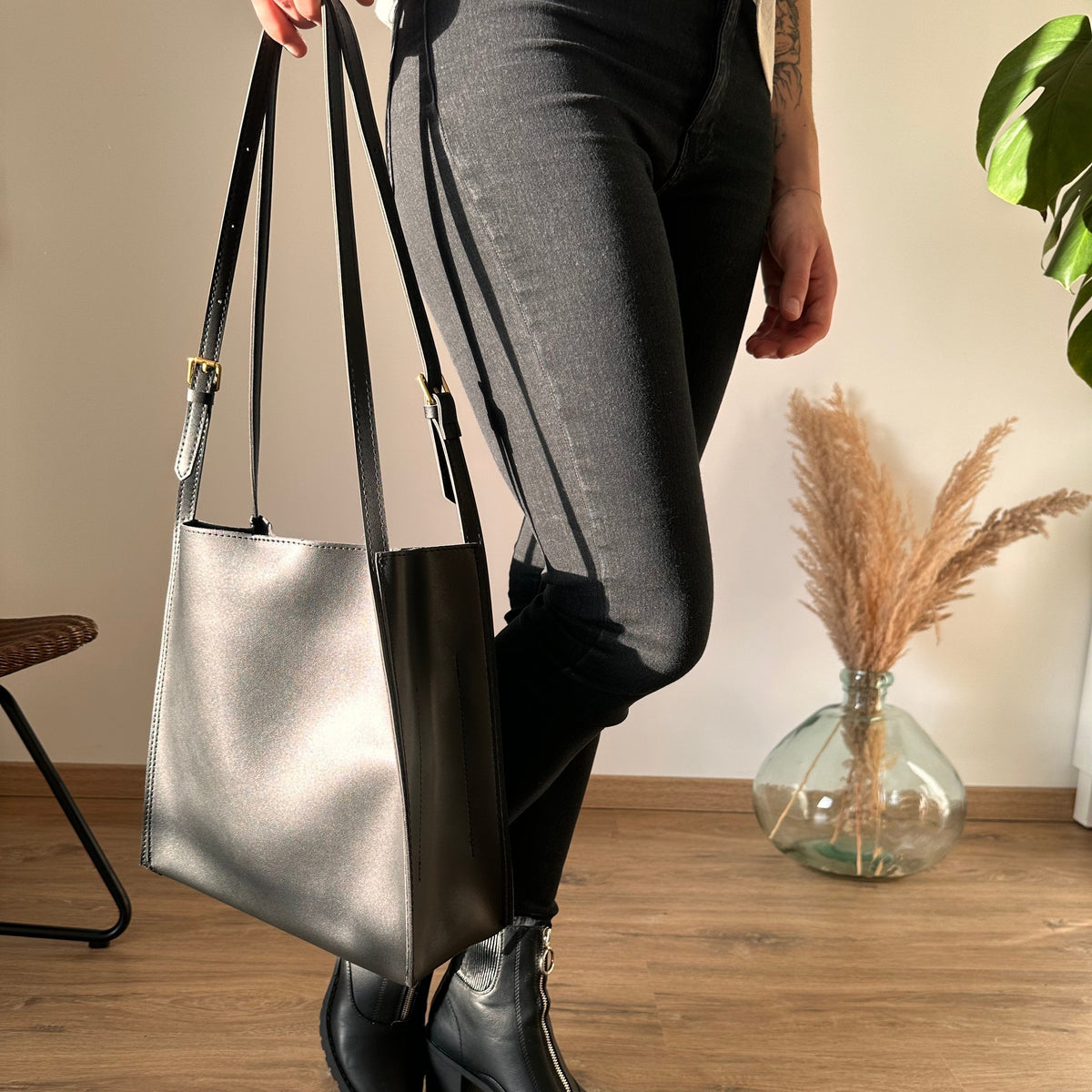 Riva | Tote Bag - By Qivii