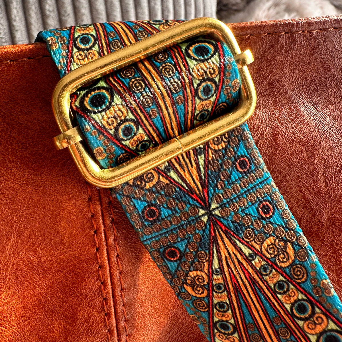 Boyah | Crossbody Bag - By Qivii