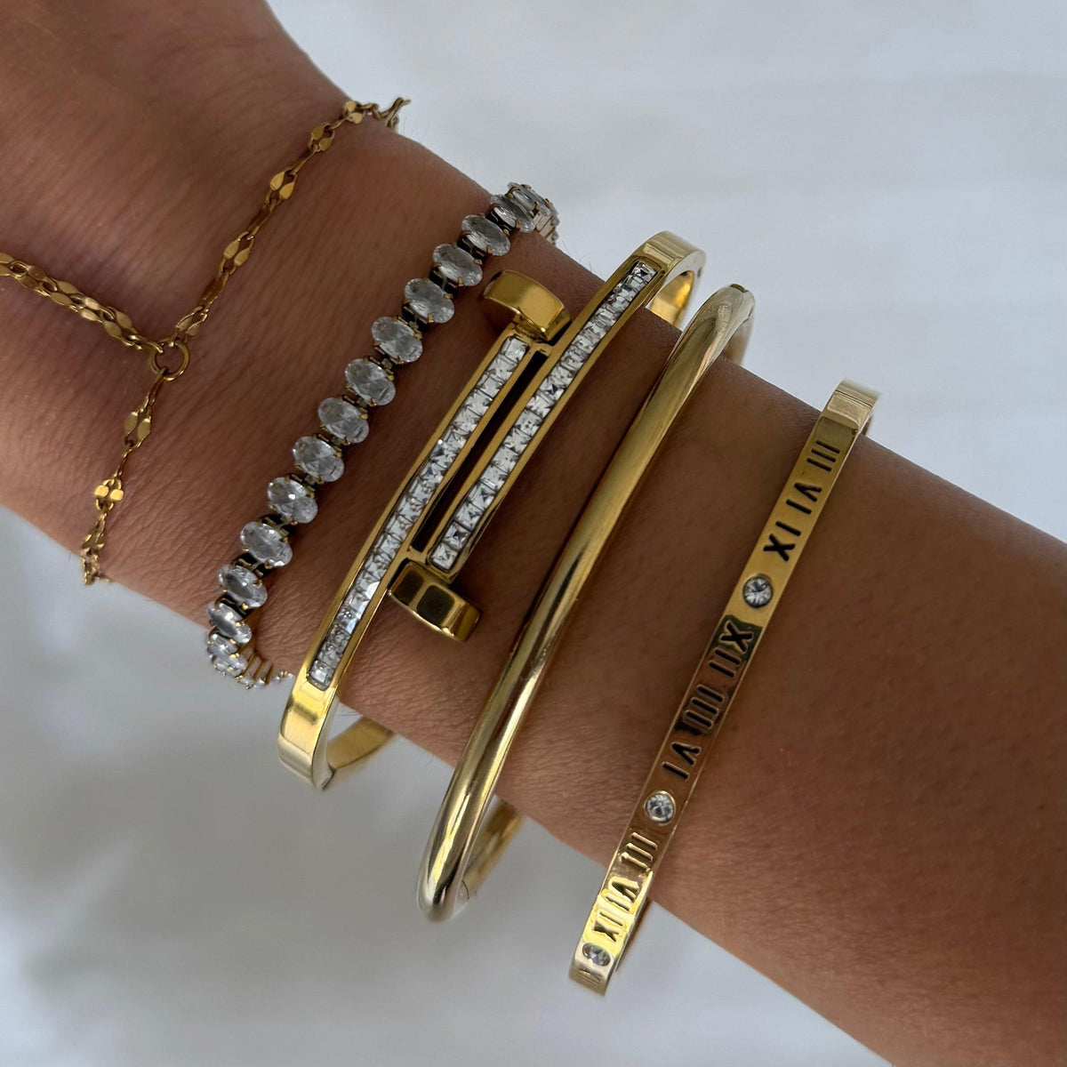 Roman Darling Bangle | By Qivii