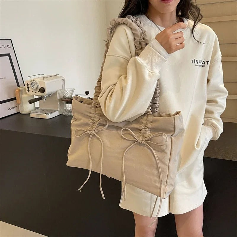 Noeda | Tote Bag - By Qivii