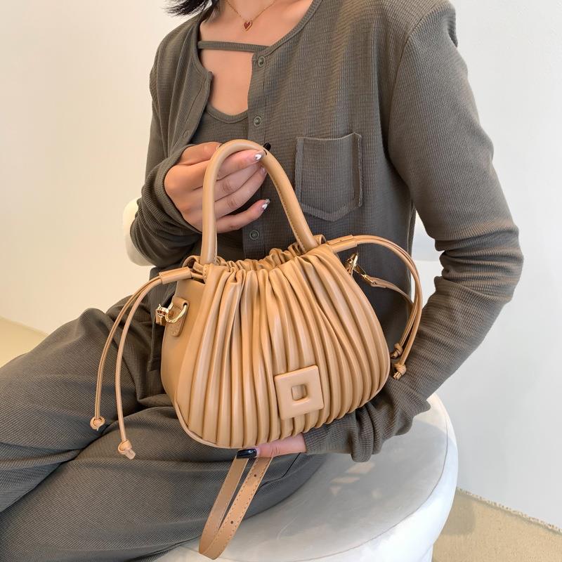 Orleá | Handbag - By Qivii