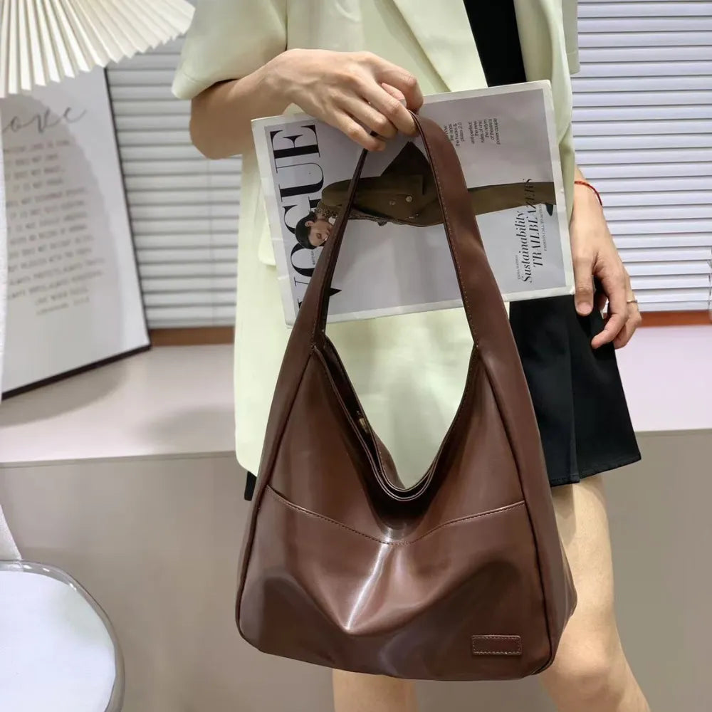 Lilya | Hobo Bag - By Qivii