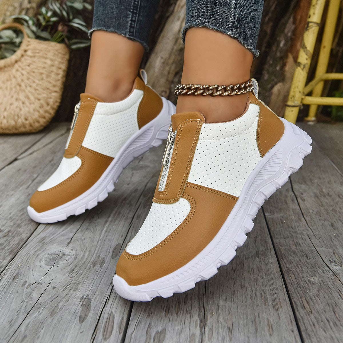 Verona Zip Sneakers - By Qivii