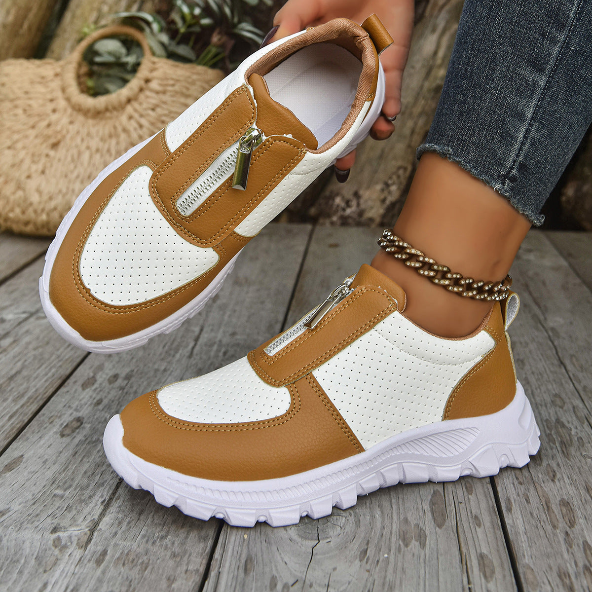Verona Zip Sneakers - By Qivii