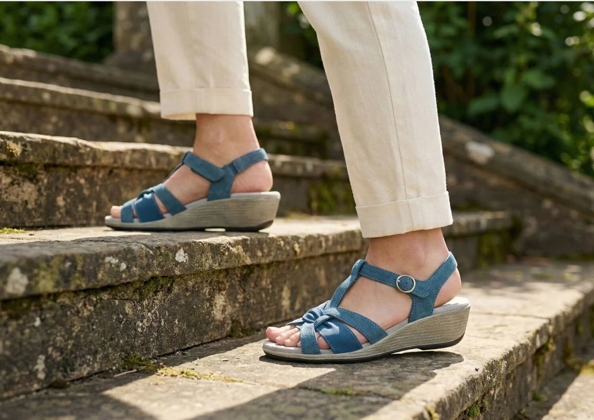 Hope – Frische Kraft in stilvollem Blau - By Qivii