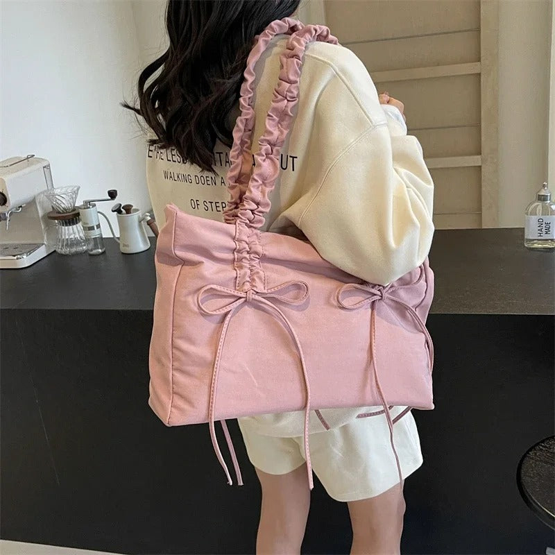 Noeda | Tote Bag - By Qivii