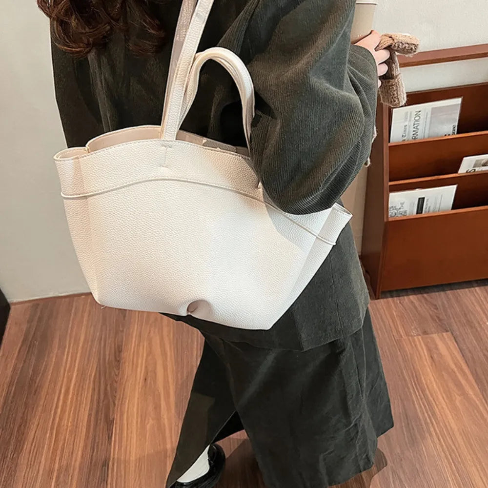 Aona | Tote Bag - By Qivii