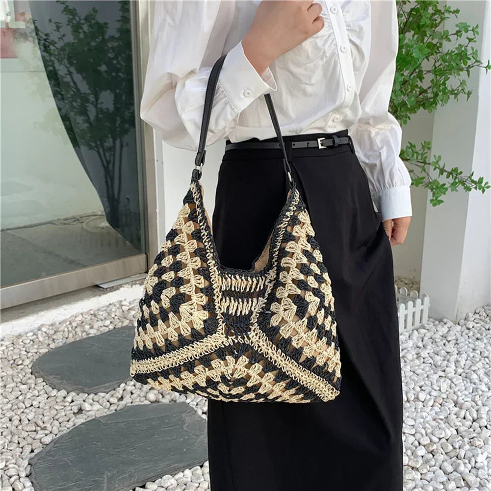 Blana | Tote Bag - By Qivii