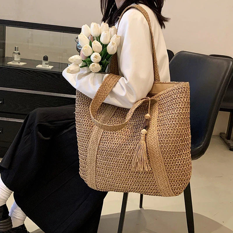 Totah | Tote Bag - By Qivii