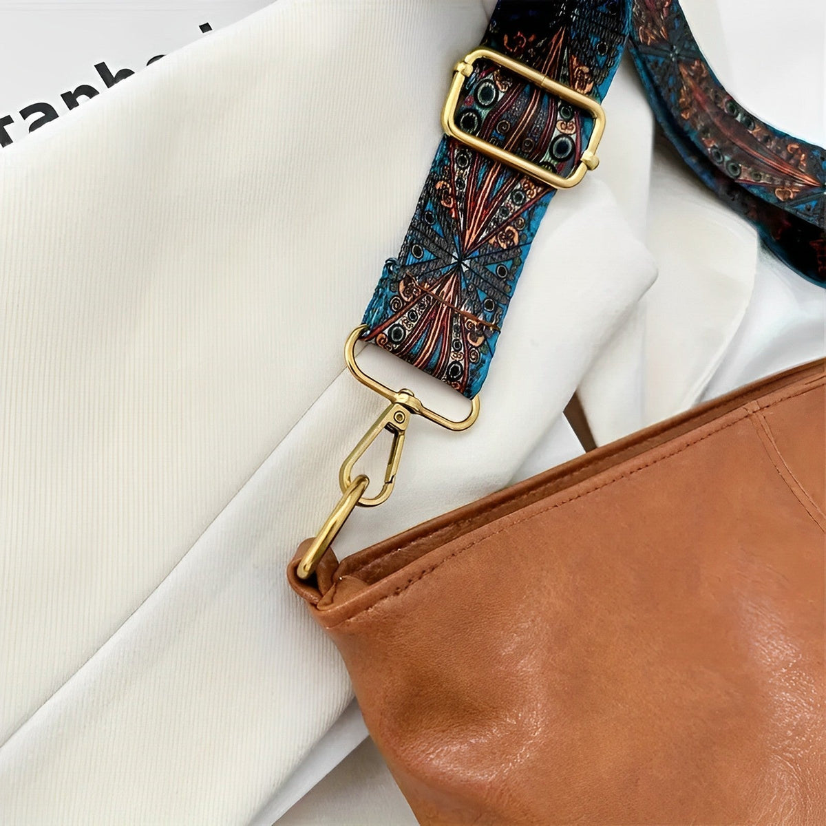Boyah | Crossbody Bag - By Qivii