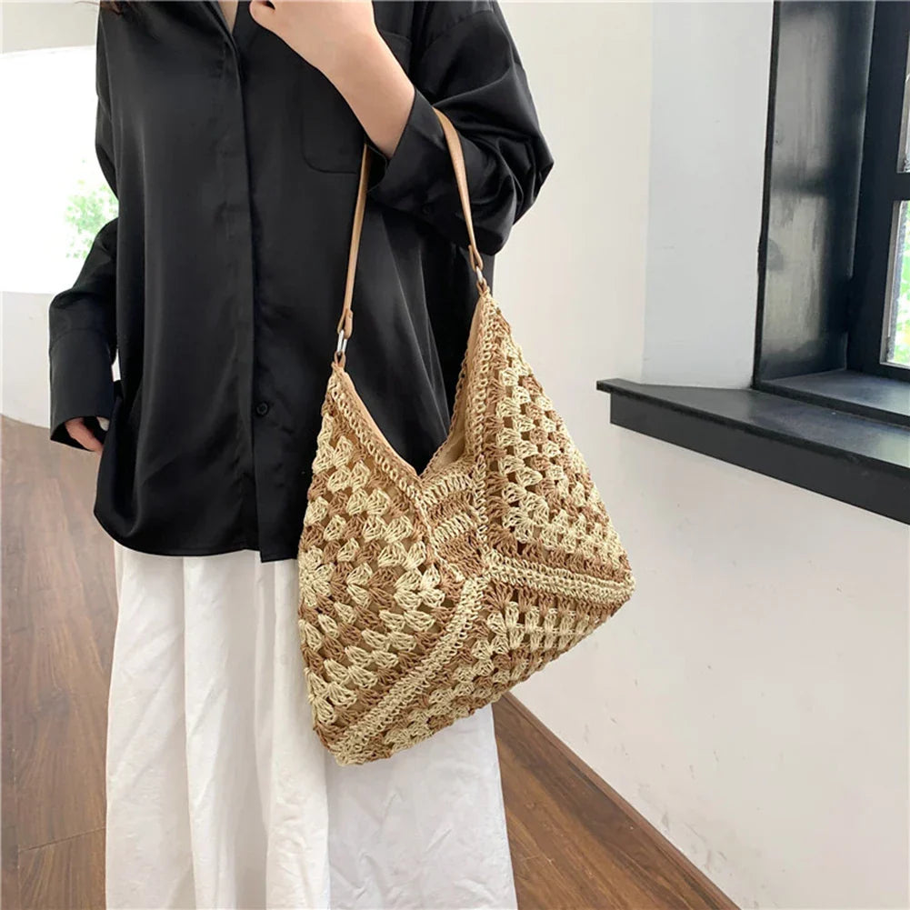 Blana | Tote Bag - By Qivii