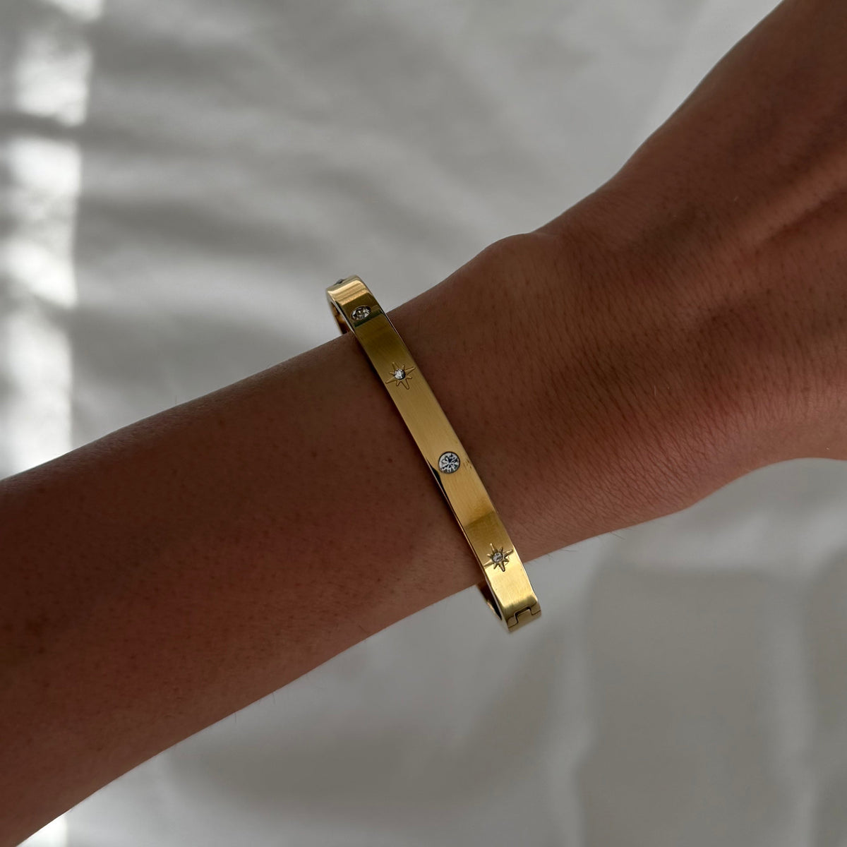 Twinkle Bangle | By Qivii