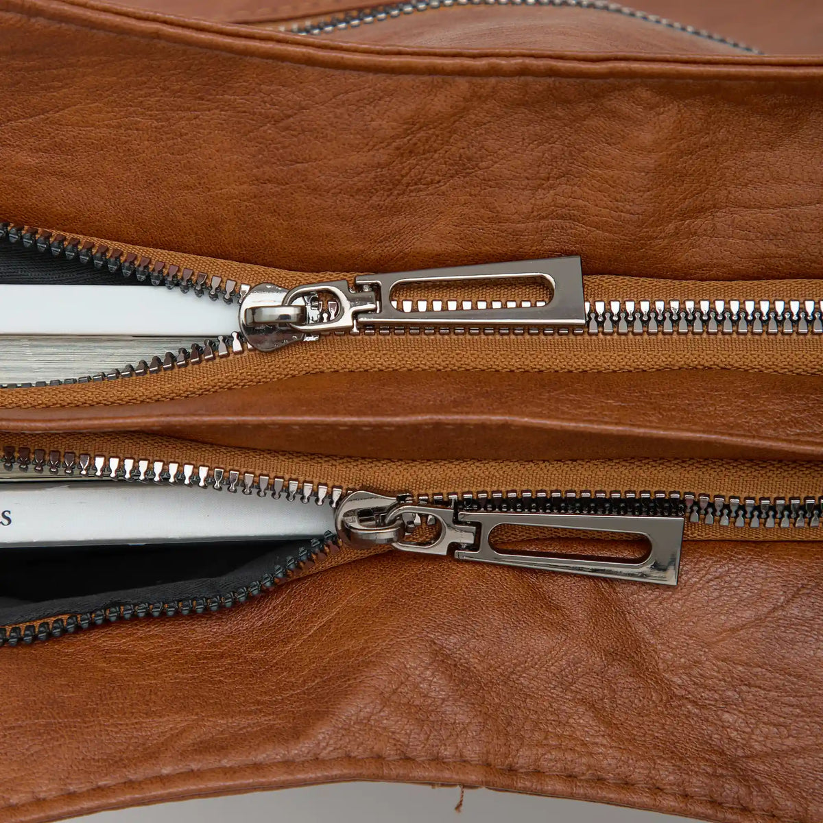 Launa | Crossbody Bag - By Qivii