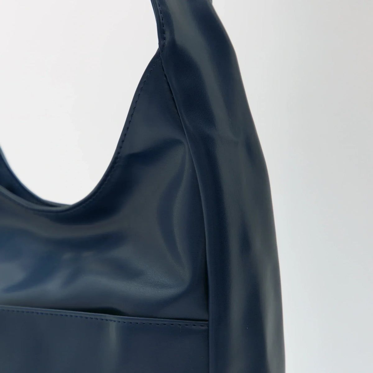 Lilya | Hobo Bag - By Qivii