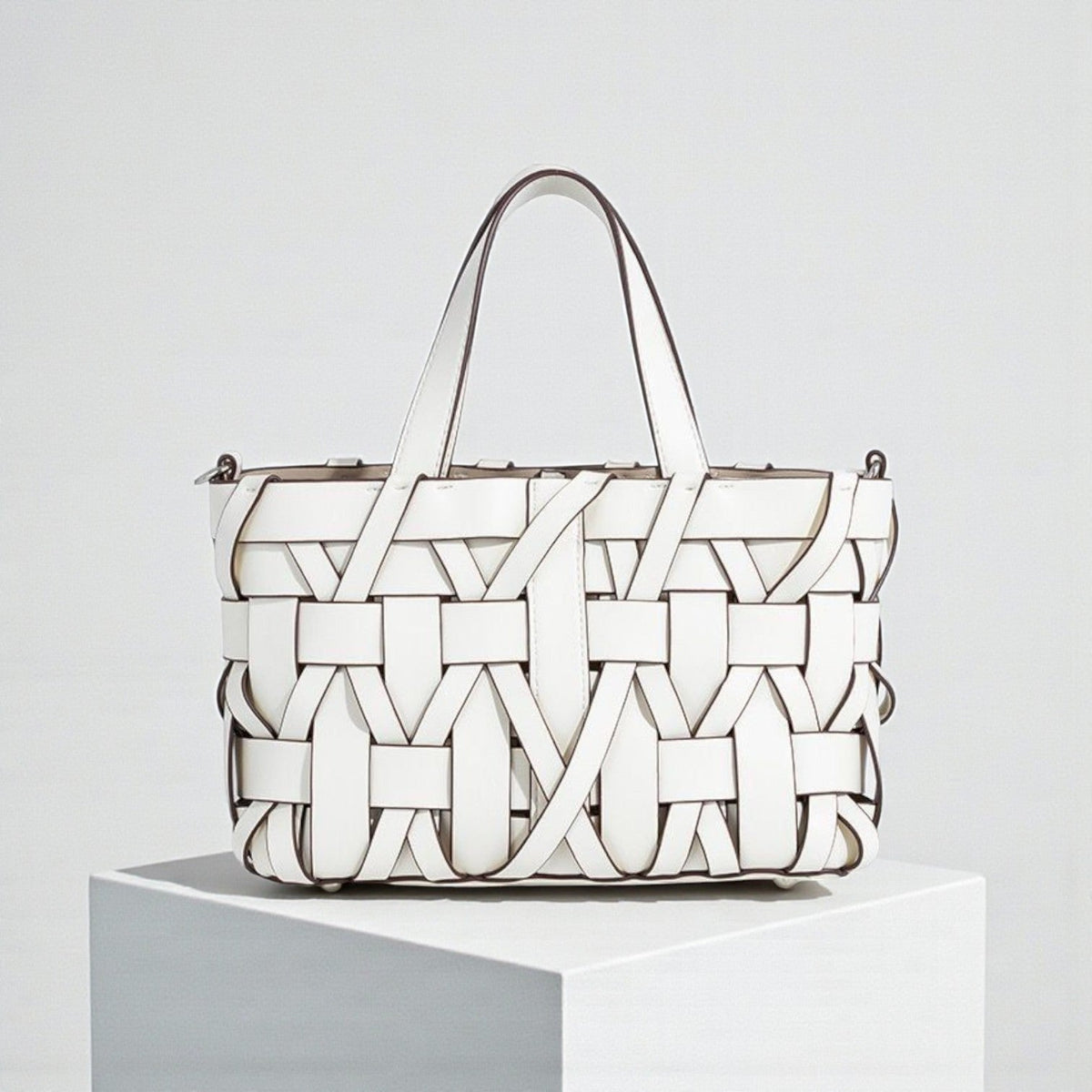 Atelier Interlace Tote - By Qivii