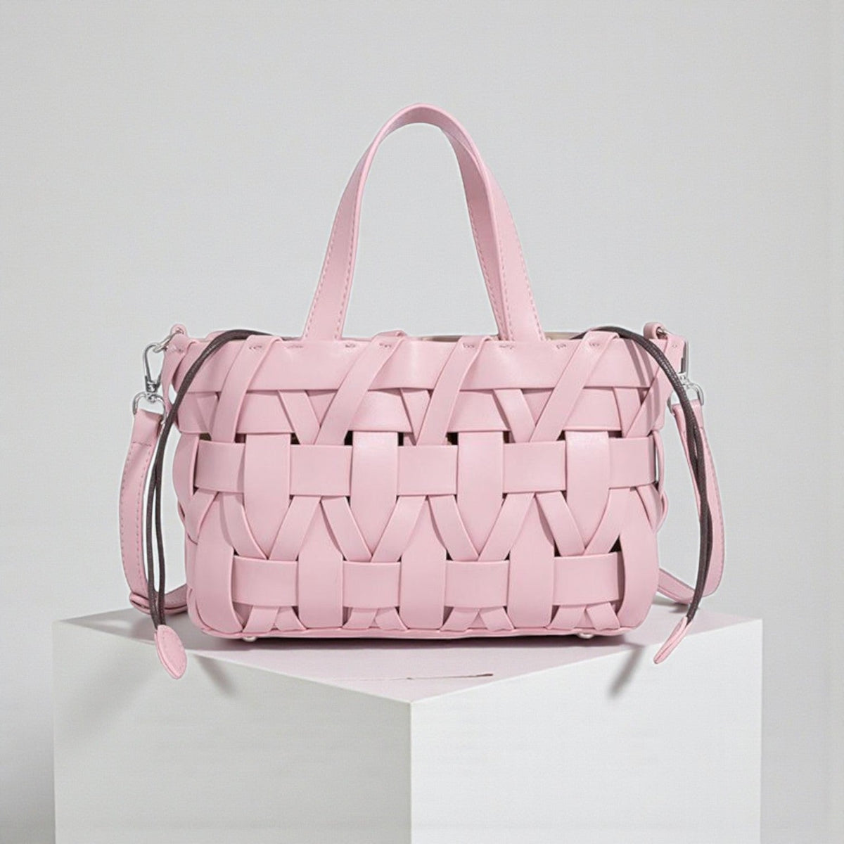 Atelier Interlace Tote - By Qivii