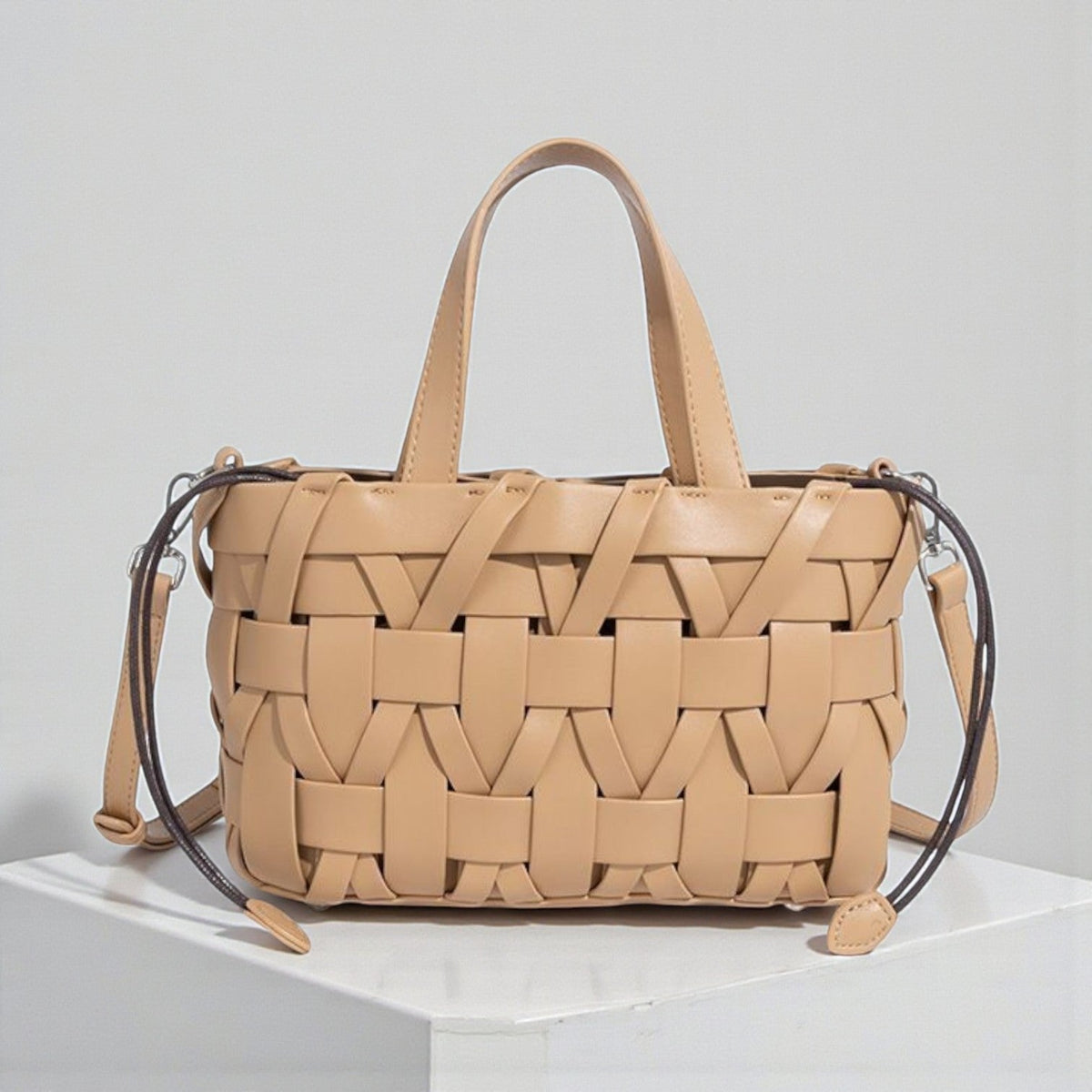Atelier Interlace Tote - By Qivii