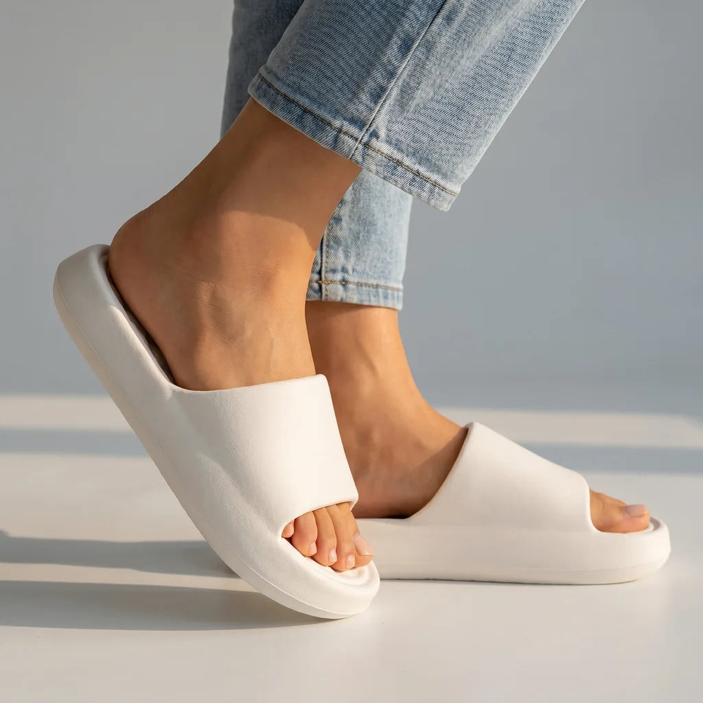 Aleesha Thick Sole Slides - By Qivii