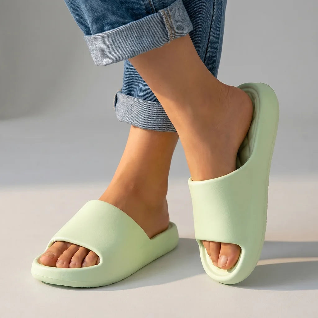 Aleesha Thick Sole Slides - By Qivii