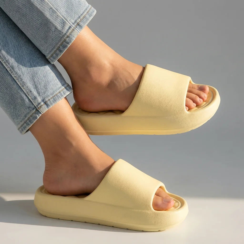 Aleesha Thick Sole Slides - By Qivii