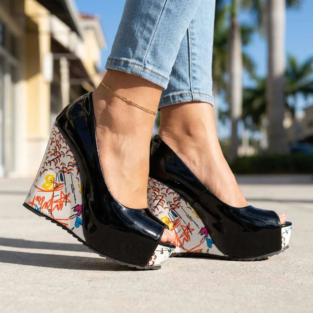 Cynthia Artistic Wedge Heels - By Qivii