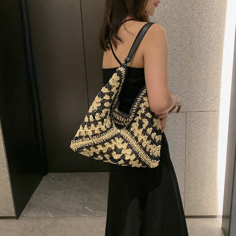 Blana | Tote Bag - By Qivii